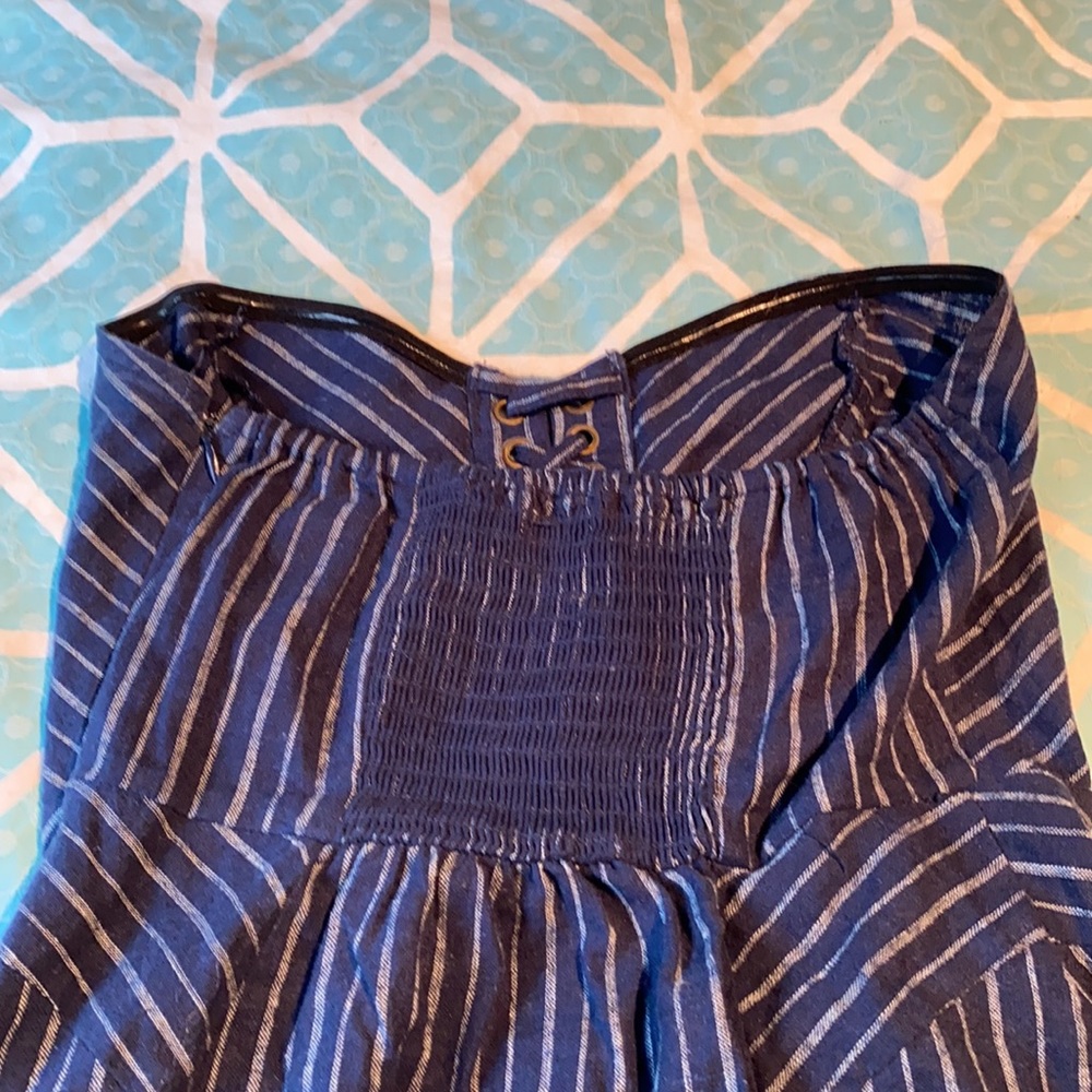 Kimchi Blue navy dress. Size Medium - Picture 3 of 5